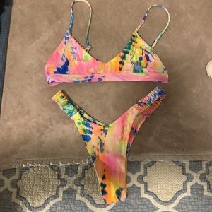 Kulani Kinis flouro flamingo bikini set